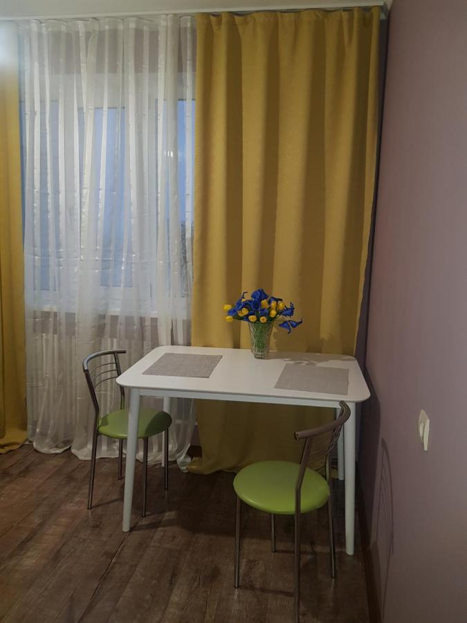 Apartment Sports Palace Просторная квартира рядом Дворец Спорта Харків Екстер'єр фото