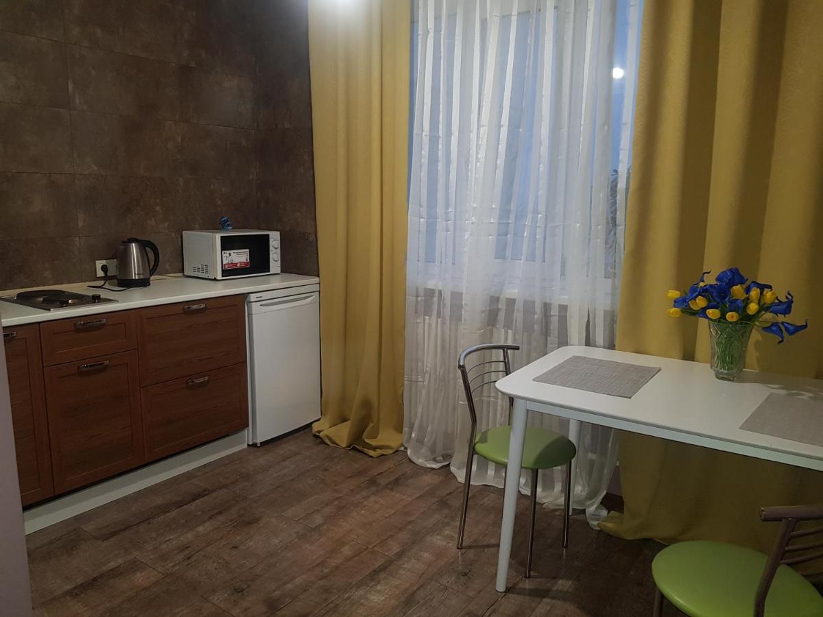 Apartment Sports Palace Просторная квартира рядом Дворец Спорта Харків Екстер'єр фото