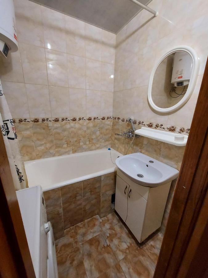 Apartment Sports Palace Просторная квартира рядом Дворец Спорта Харків Екстер'єр фото
