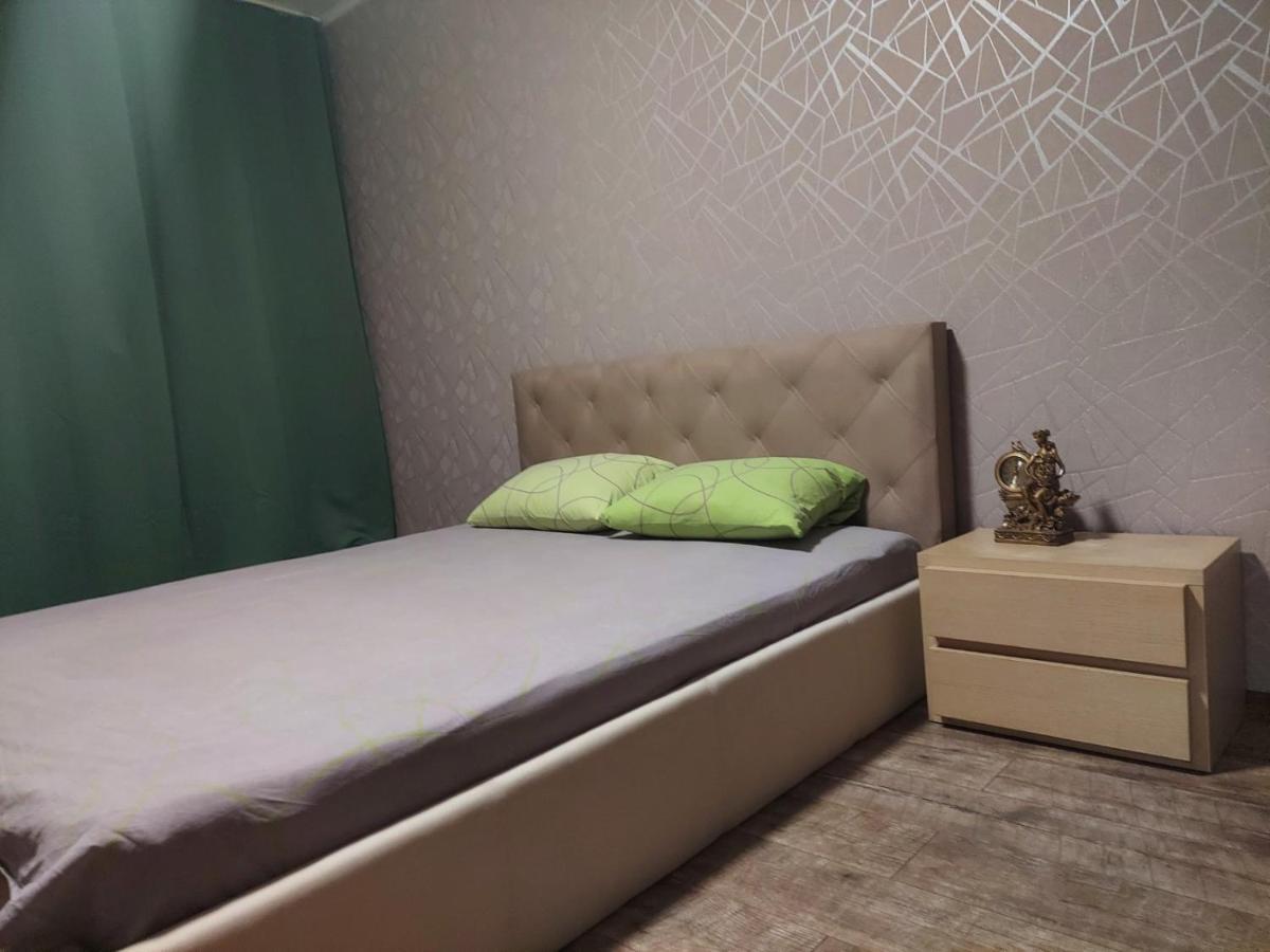 Apartment Sports Palace Просторная квартира рядом Дворец Спорта Харків Екстер'єр фото